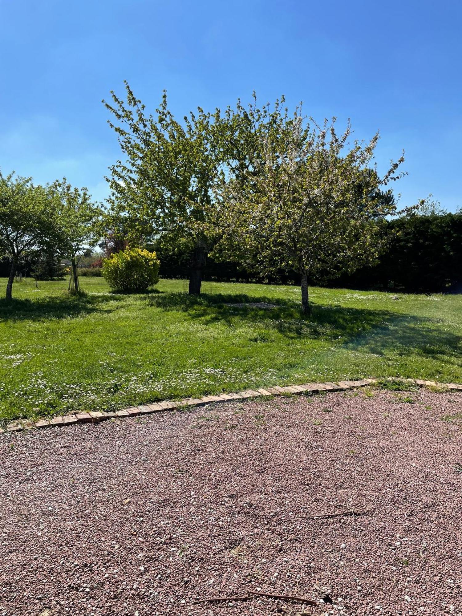 32 Parc Des Sports Chez Catherve Saint-Medard-de-Guizieres Εξωτερικό φωτογραφία